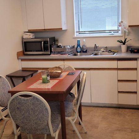 Rjn Apartment Феърбанкс Екстериор снимка